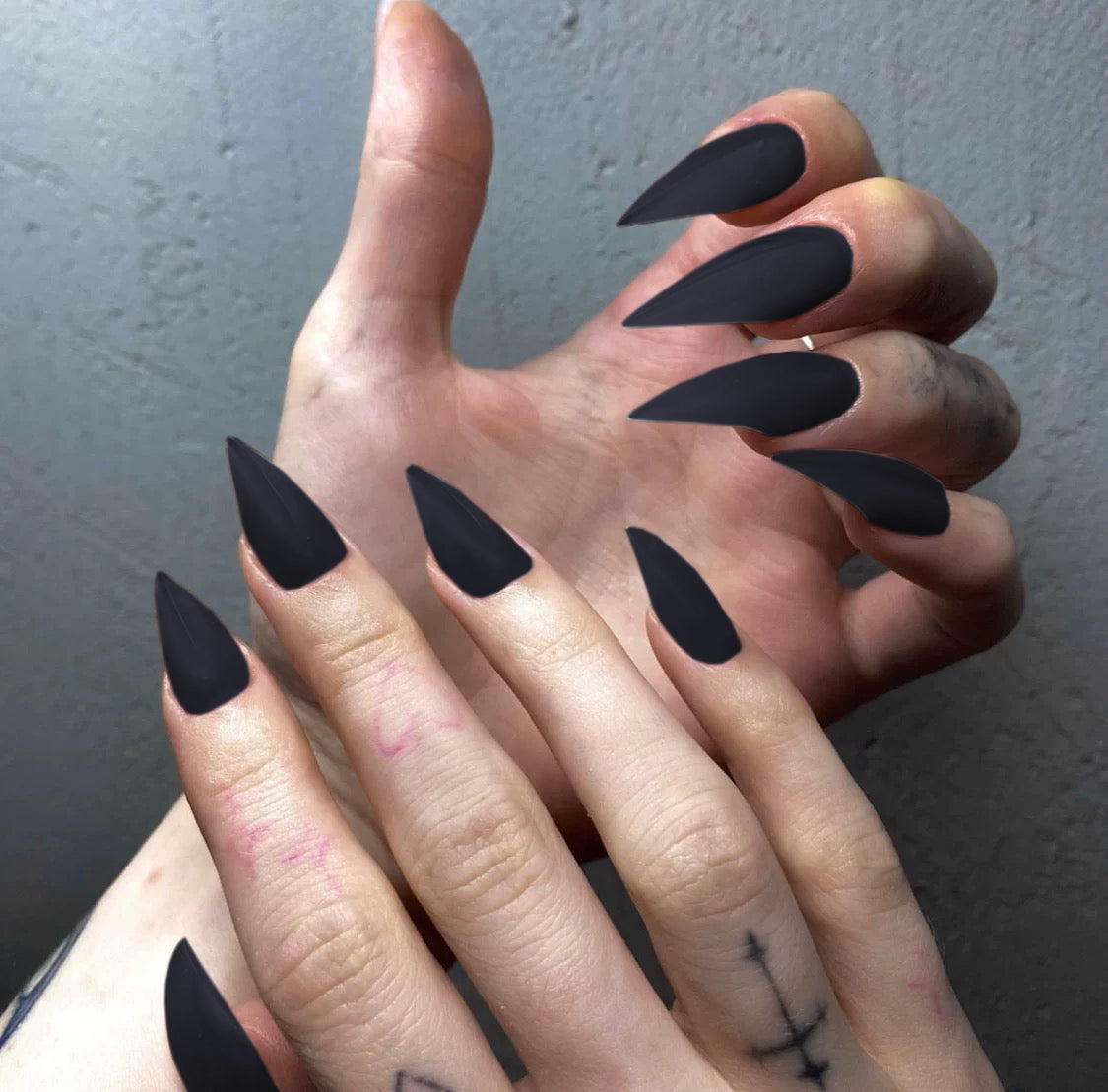 Handmade Medium Length Claw Press on Nails For Women