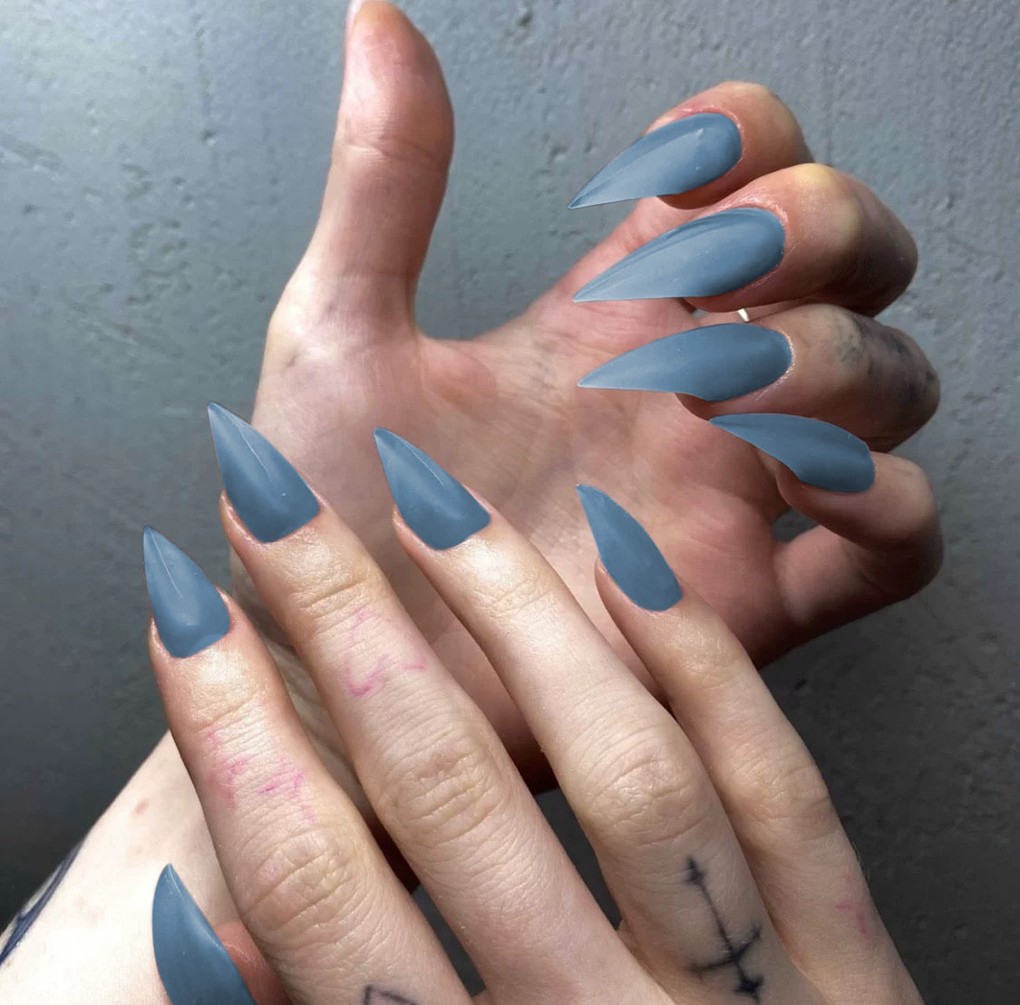 Handmade Medium Length Claw Press on Nails For Women