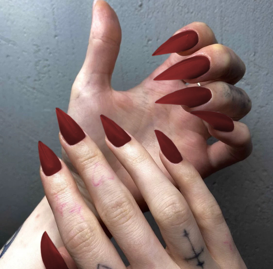 Handmade Medium Length Claw Press on Nails For Women