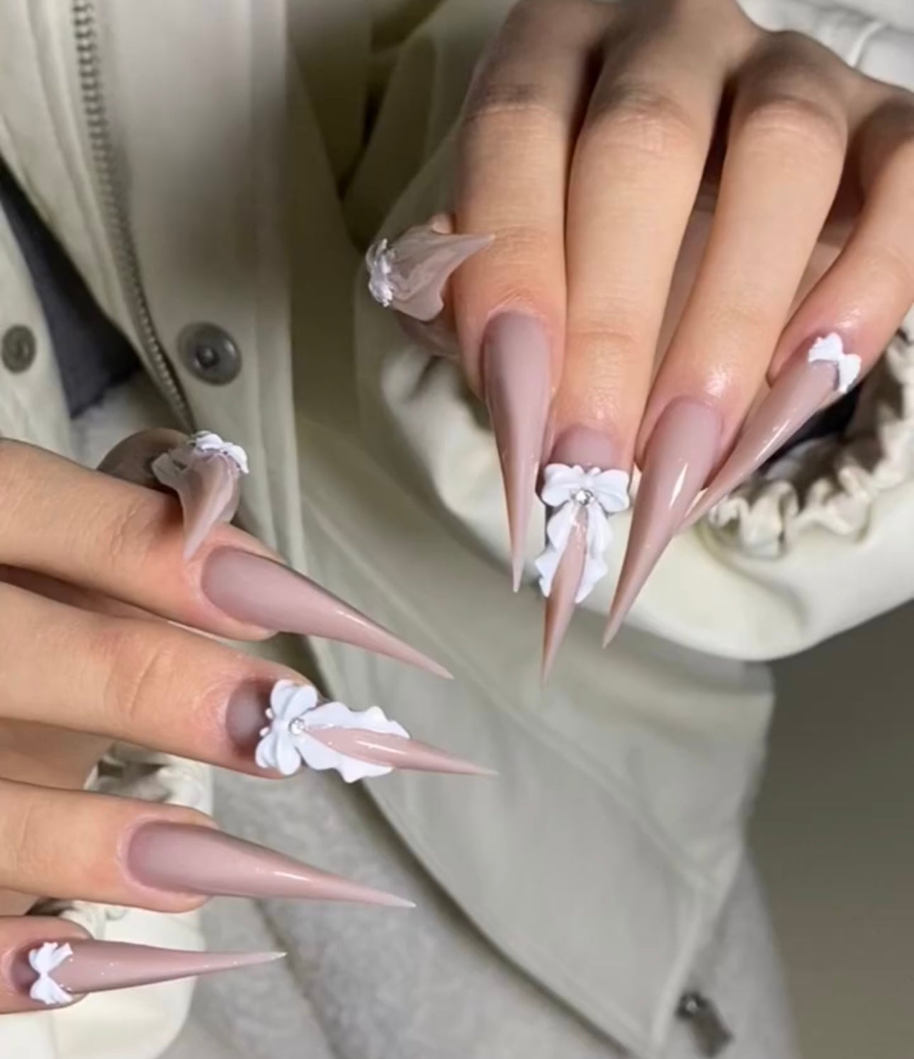 Handmade Mixed Color Claw Press On Nails Alt Cat Dragon Eagle Claw Nails With Charms For Women