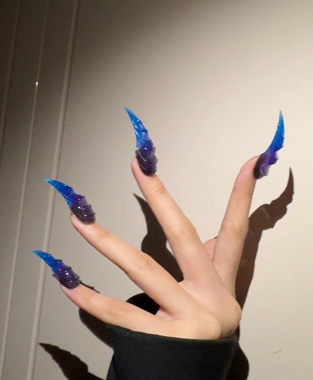Handmade Mixed Color Claw Press On Nails Alt Cat Dragon Eagle Claw Nails With Charms For Women