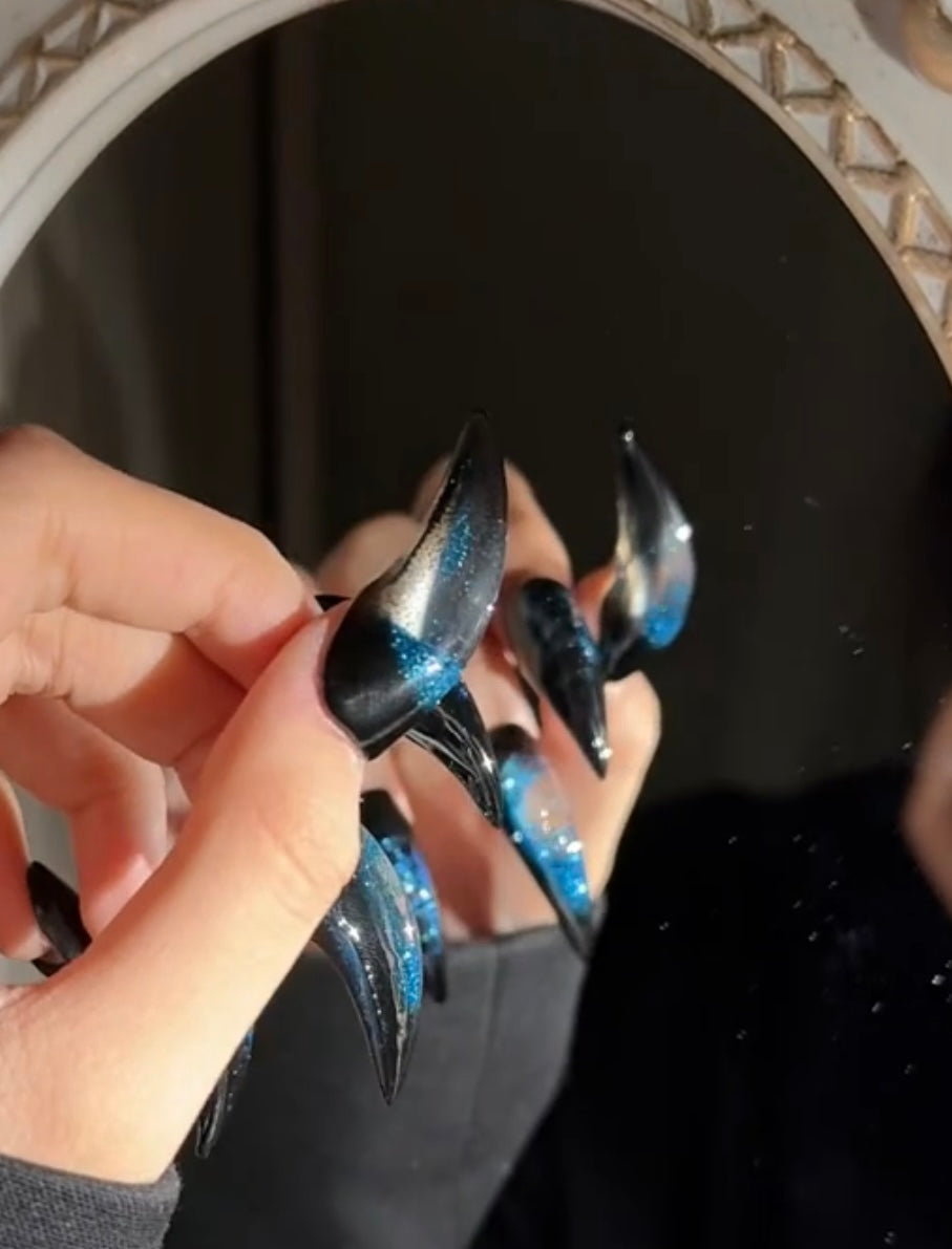 Handmade Mixed Color Claw Press On Nails Alt Cat Dragon Eagle Claw Nails With Charms For Women