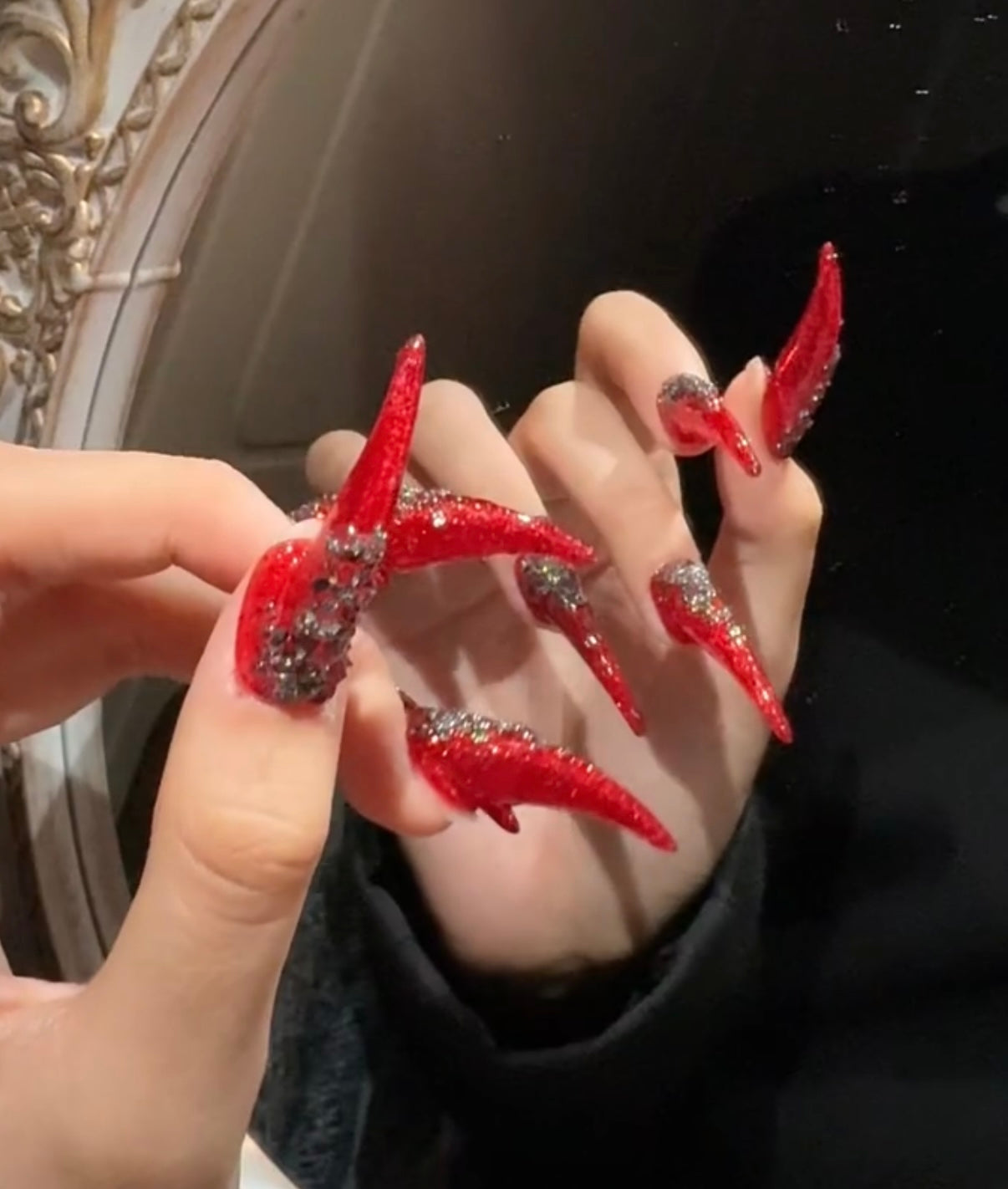 Handmade Mixed Color Claw Press On Nails Alt Cat Dragon Eagle Claw Nails With Charms For Women